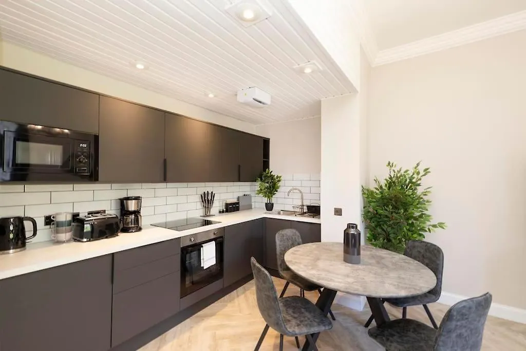 Apartment The Heart Of Central Old Town With Castle Views Edinburgh United Kingdom